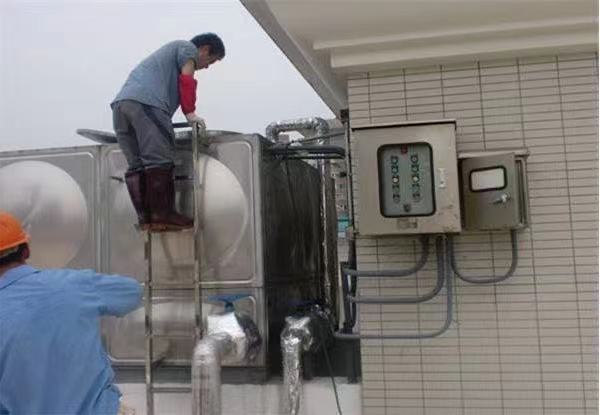 小區(qū)二次供水質(zhì)量怎么樣 二次供水水質(zhì)在線監(jiān)測 (圖2) 小區(qū)二次供水質(zhì)量怎么樣 二次供水水質(zhì)在線監(jiān)測 (圖2)